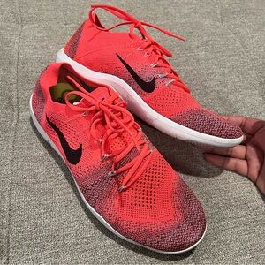 Nike Free Focus Flyknit 2 Training Shoes.Size 11.5 Women’s Hyper Punch. LIKE NEW